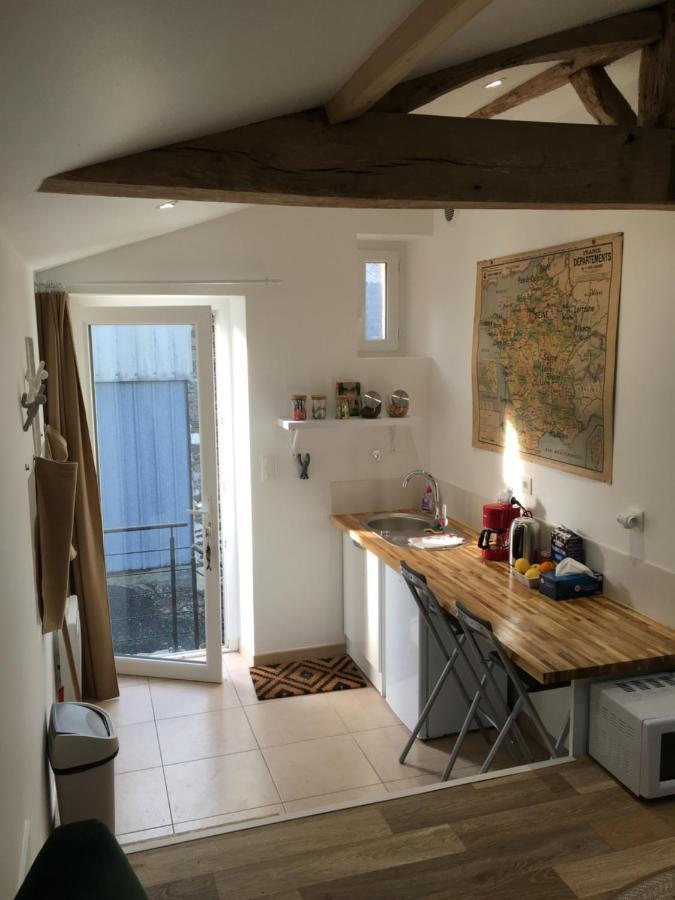 Cabanes Et Studios A La Bernardiere Sevremoine Εξωτερικό φωτογραφία